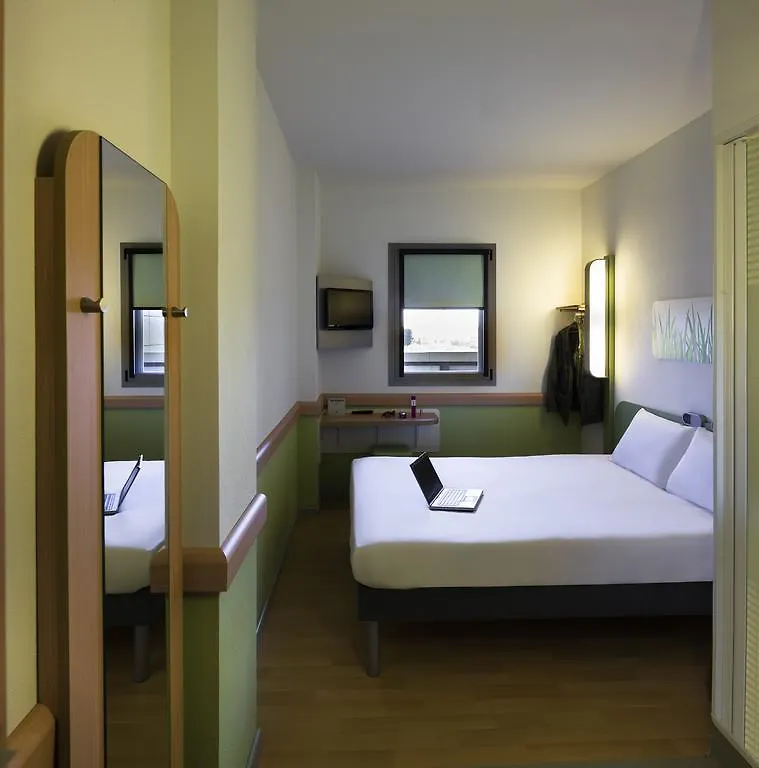 Pensión Ibis Budget Bilbao Arrigorriaga